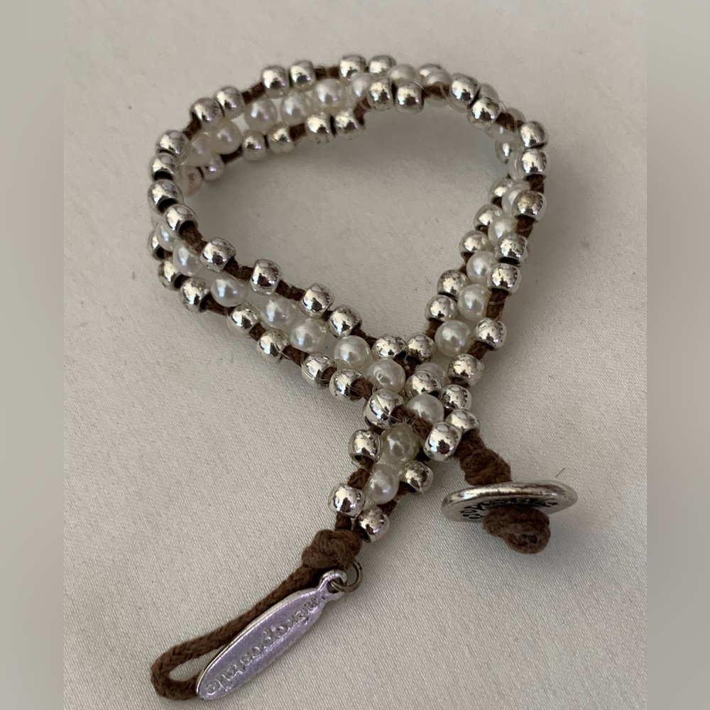 Aeropostale Faux Pearl and Silver Bead Cord Bracelet 6.25”